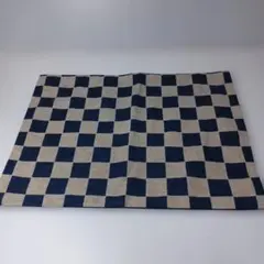 ネイビーチェック 綿100%敷物　 横約２７cm縦約２０cmとコースターセット