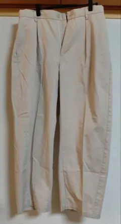 GU　ベージュ チノパン M サイズ　中古