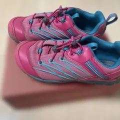 KEEN トレッキングシューズ ピンク/青