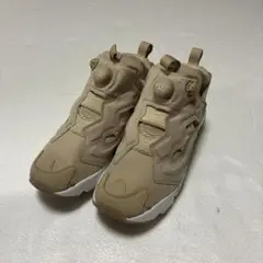 Reebok インスタポンプフューリー ベージュ