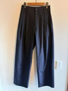 H beauty and youth ブラックスラックス