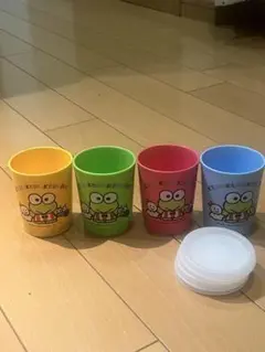 Tupperwareタッパーウエア　タンブラー 蓋つき　4個セット