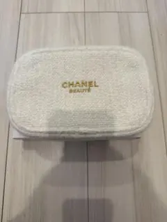 最終値下げ！シャネルエッシェンシャルケアセット　クリスマスコフレ限定ポーチのみ