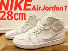 ⭐️大人気⭐️ナイキ エアジョーダン1 ミッド トリプルホワイトのサムネイル