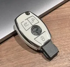 【翌日発送】メルセデスベンツ　スマートキーケース　TPU素材　ホワイト×シルバー