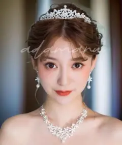 ♡新品♡ティアラ ネックレス イヤリング 3点セット 結婚式 アクセサリー