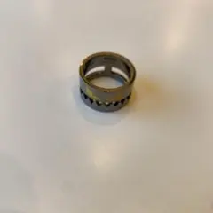 FENDI スタッズデザインリング モンスターリング シルバー/ゴールド M