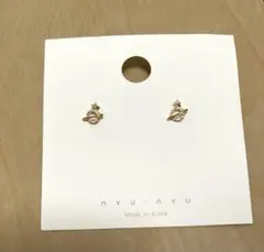 nyu nyu 両耳ピアス　宇宙　星