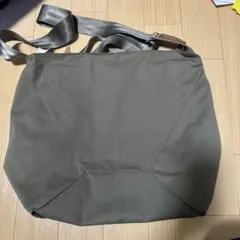 Item thumbnail for item 1b4a2b4e-060a-4cc2-b2c0-2f8d1b1a98ea