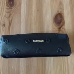 MARY QUANT 黒い筆箱