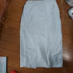 GU グレー タイトスカート スリット