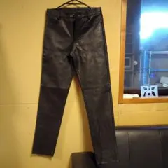 フリークロム サイズ表記32 皮パン