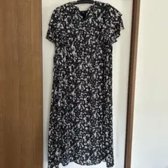 小花柄スリーブワンピース　ナチュラルビューティーベーシック　M