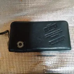 新品未使用のビンテージ仕様の長財布です。