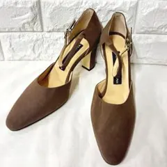 【YURIE NITANI】スウェードパンプス 24.5cm ブラウンのサムネイル