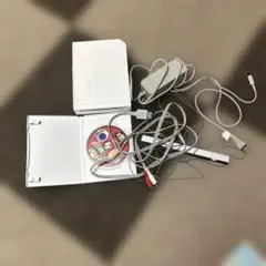 Wii本体 ホワイト どうぶつの森　スーパーマリオブラザーズ付き