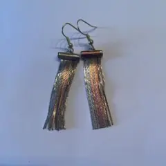 マルチカラー メッシュ タッセル ピアス
