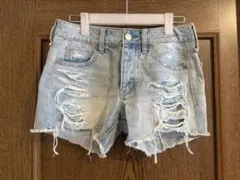 American Eagle ダメージデニムショートパンツ