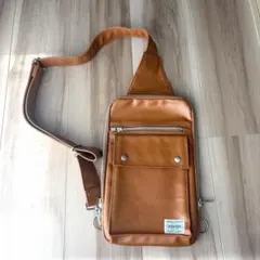 美品　PORTER ポーター フリースタイル スリングショルダーバッグ キャメル