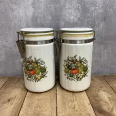 D-4 【希少・レトロ】陶器製 キャニスター 2個セット（野菜・ボタニカル柄）のサムネイル