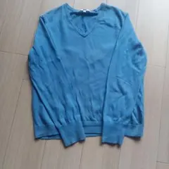 UNIQLO Lサイズ 青 Vネックセーター