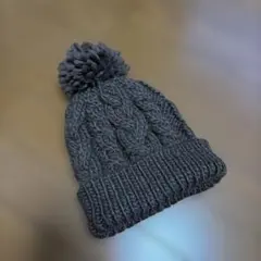 ★美品★ ニット帽　ブラウン　ケーブル編み 　ボンボンニット帽　匿名配送