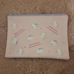 ハローキティ 50周年記念ポーチ