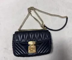 miu miu スタッズ マテラッセ ナッパ フラップ ショルダーバッグ