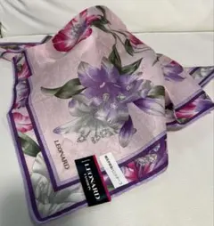 LEONARD大判ハンカチ ミニスカーフ　レオナール　ピンク　シルク