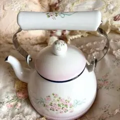 イマン　imane エマ　ローズ柄 陶器ハンドル ホーローケトルのサムネイル