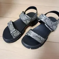 Item thumbnail for item af598727-70ef-4f30-8ced-22a8f56f9e41