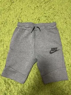 NIKEトレーニングハーフパンツ最終値下げ
