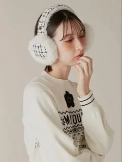 LILY BROWN×MARY QUANT】ファーイヤーマフラー - メルカリ