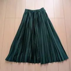 アーバンリサーチロッソ　プリーツロングスカート　ダークグリーン