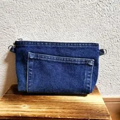 デニムリメイク　ポーチ 外ポケット付き