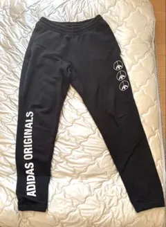 adidas Originals スウェットパンツ ブラック