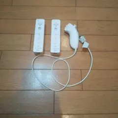 Wiiリモコン2個とヌンチャクセット