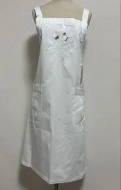 Madu Fabrica 新品 リネンエプロン ホワイト ネイビー - メルカリ