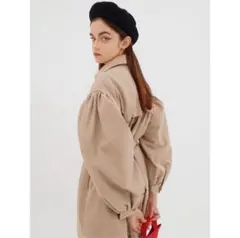 épine arm volume mini trench coat beigeのサムネイル