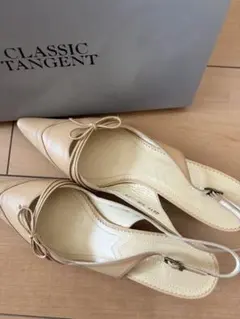 CLASSIC TANGENT ベージュ ハイヒールパンプスのサムネイル
