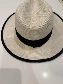 アイボリー ストローハット 黒リボン