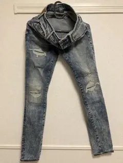 AMERICAN EAGLE ダメージスキニージーンズ