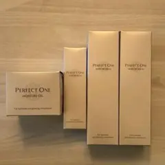 【新品】 PERFECT ONE モイスチャージェル 美容液 4点 まとめ売りのサムネイル