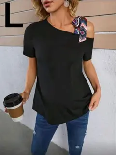 SHEIN　オフショルトップス　肩だし