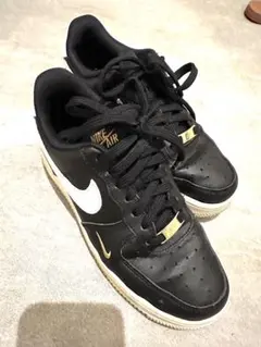 Nike Air Force 1 ブラック/ホワイト/ゴールド　36.5センチ