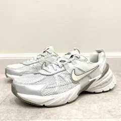 NIKE ナイキ V2K RUN ローカットスニーカー 24.5