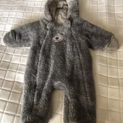 クマフリースロンパース