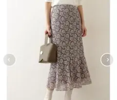 ナチュラルビューティーベーシック　バイカラーレーススカート