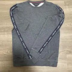 TOMMY HILFIGER グレー トレーナー Lサイズ