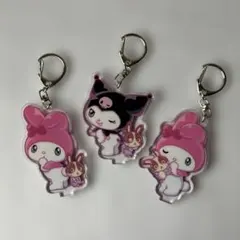 宇佐美　クロミ　マイメロ　アクリルキーホルダー　新品